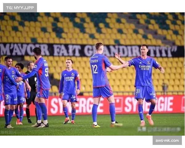 巴黎补时绝杀里昂3比2客胜 积分榜领跑优势扩大至2分 巴黎补时绝杀里昂3比2客胜 积分榜领跑优势扩大至2分